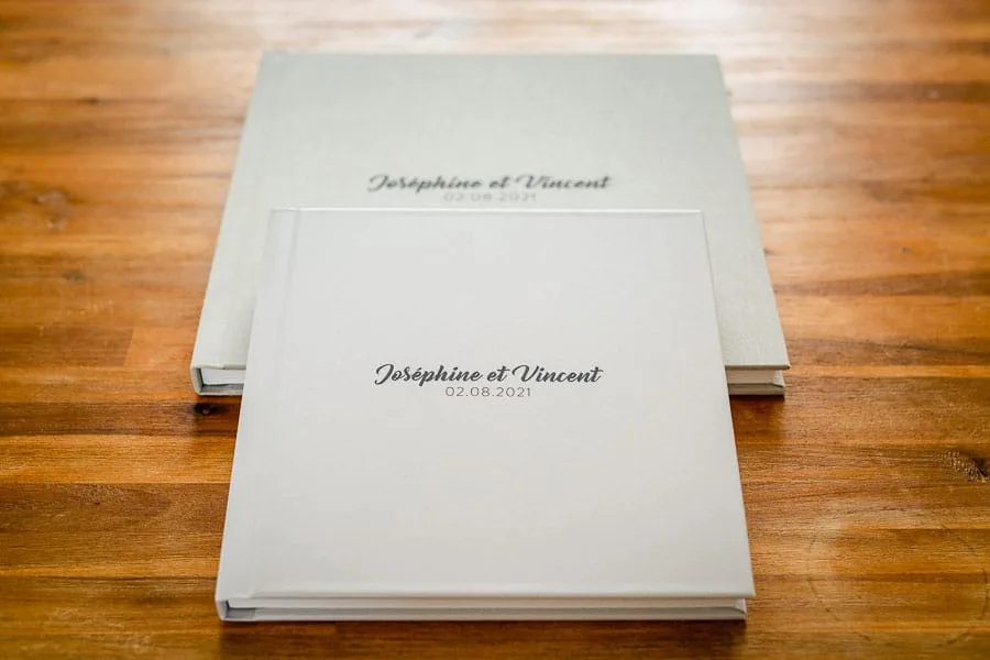 Les 2 formats de livres d'un photographe de mariage